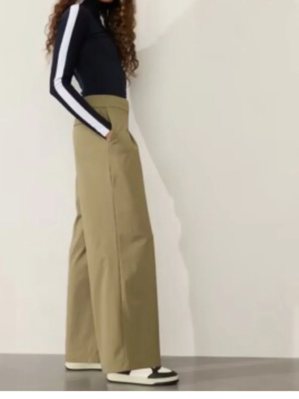 Athleta Pinnacle High Rise Trouser tan Wide Leg pants 10